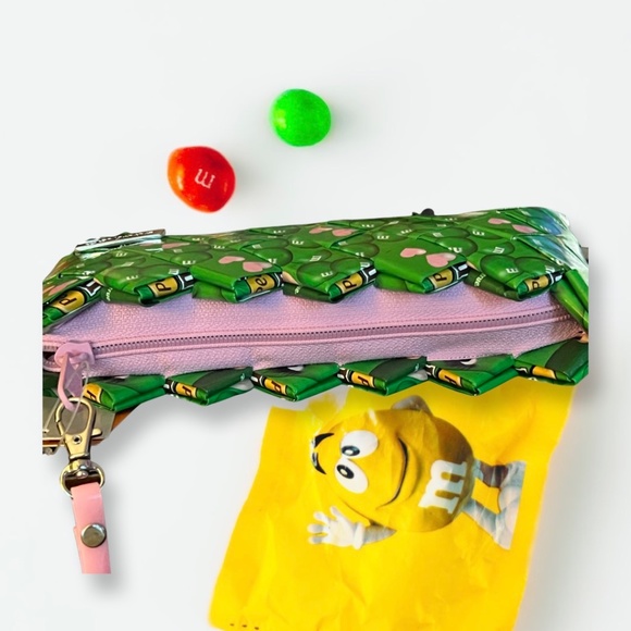Ecoist  M& M Candy Wrapper Wristlet - Picture 3 of 5